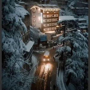 Victory Hotel