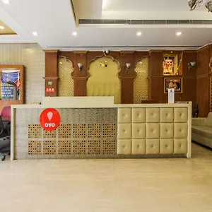 Capital O 15964 Ni Ambaari Hotel